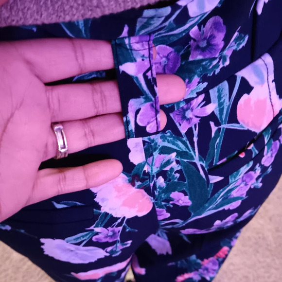7th Avenue design studio New York and company floral print wideleg pant. Size 10 - Picture 2 of 7
